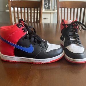 Nike Dunk High GS Knicks Black/Game Royal Size 7Y